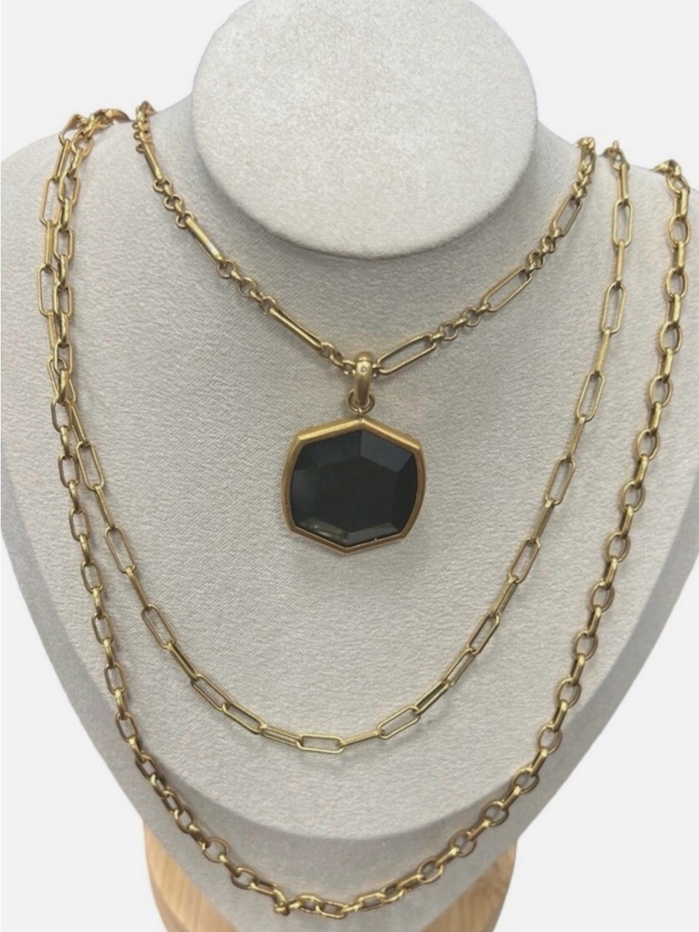 KENDRA SCOTT DAVIS